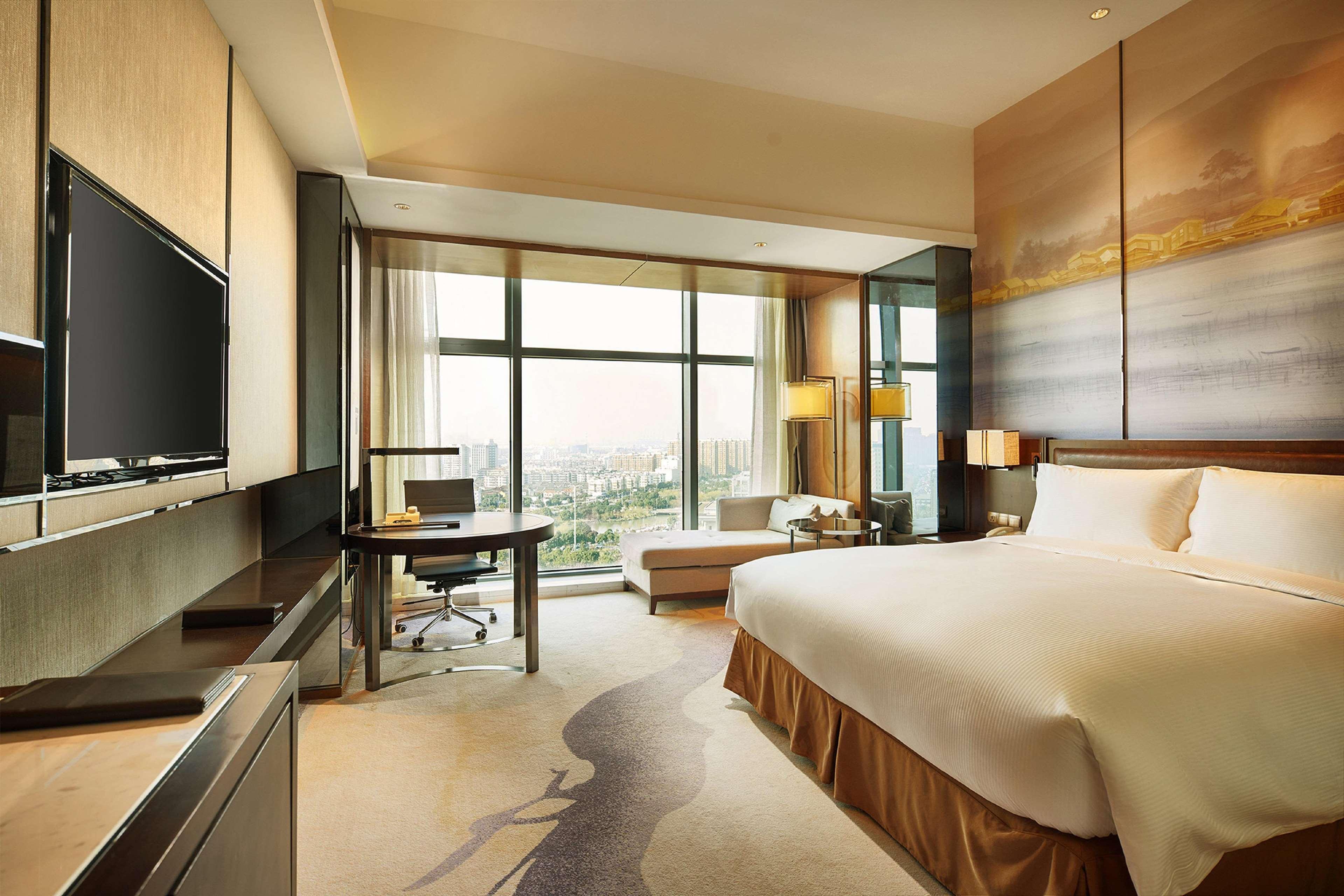 Hotel Doubletree By Hilton Ningbo Beilun Extérieur photo